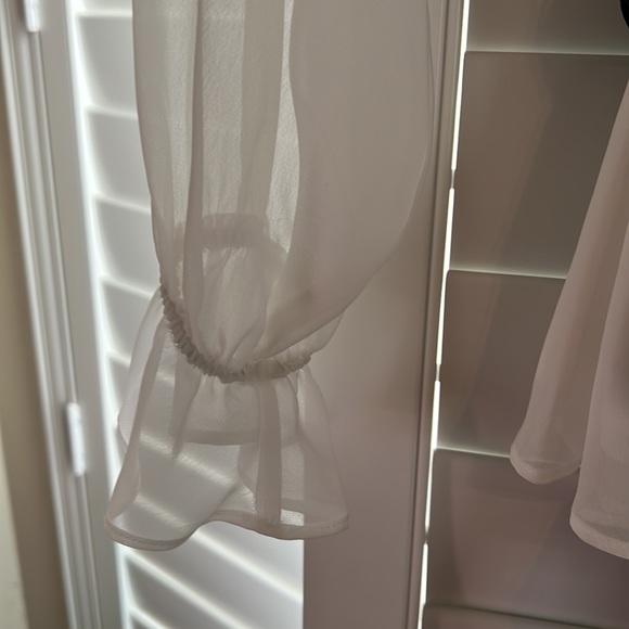 Special Occasion Blouse - Picture 4 of 7